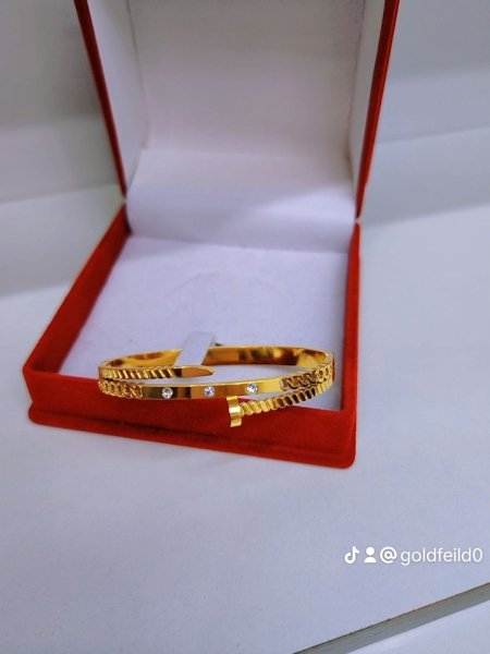 سوارة مسمار